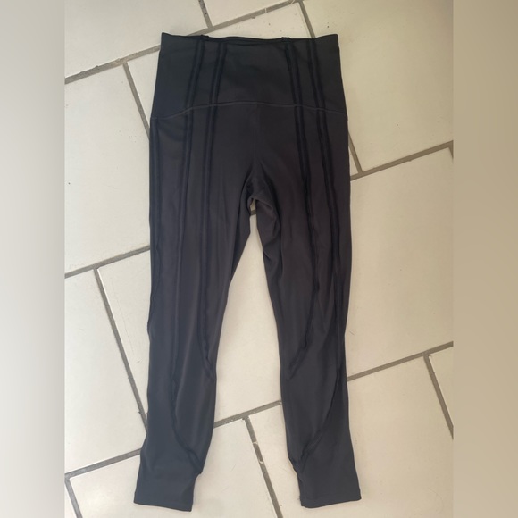 Fabletics High Waisted Navy Blue Ruffle Leggings - Picture 2 of 6